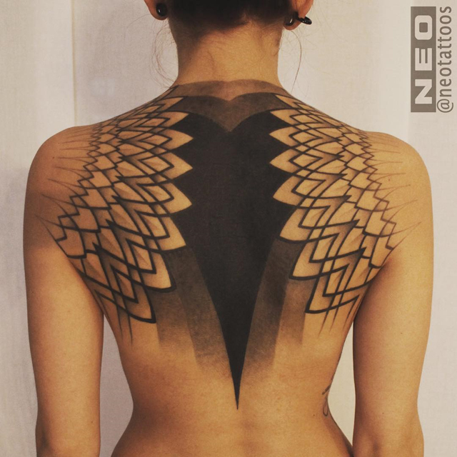 Blackout Tattoo tatuaje negro
