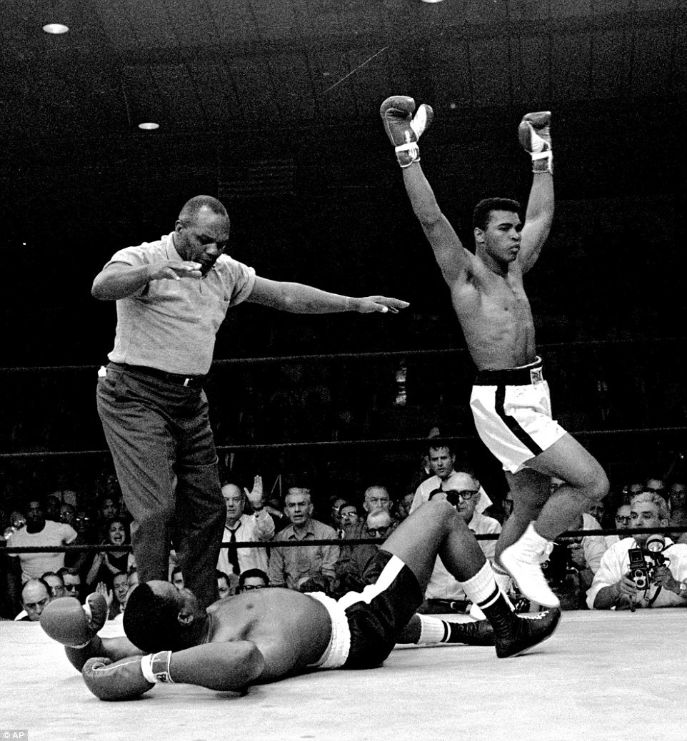 Muhammad Ali vs Sonny Liston 01