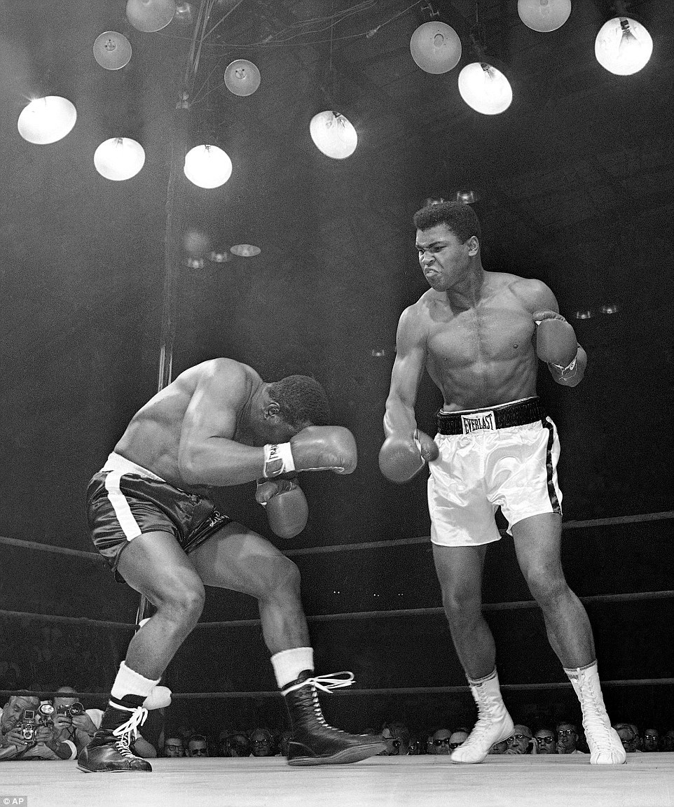 Muhammad Ali vs Sonny Liston 04