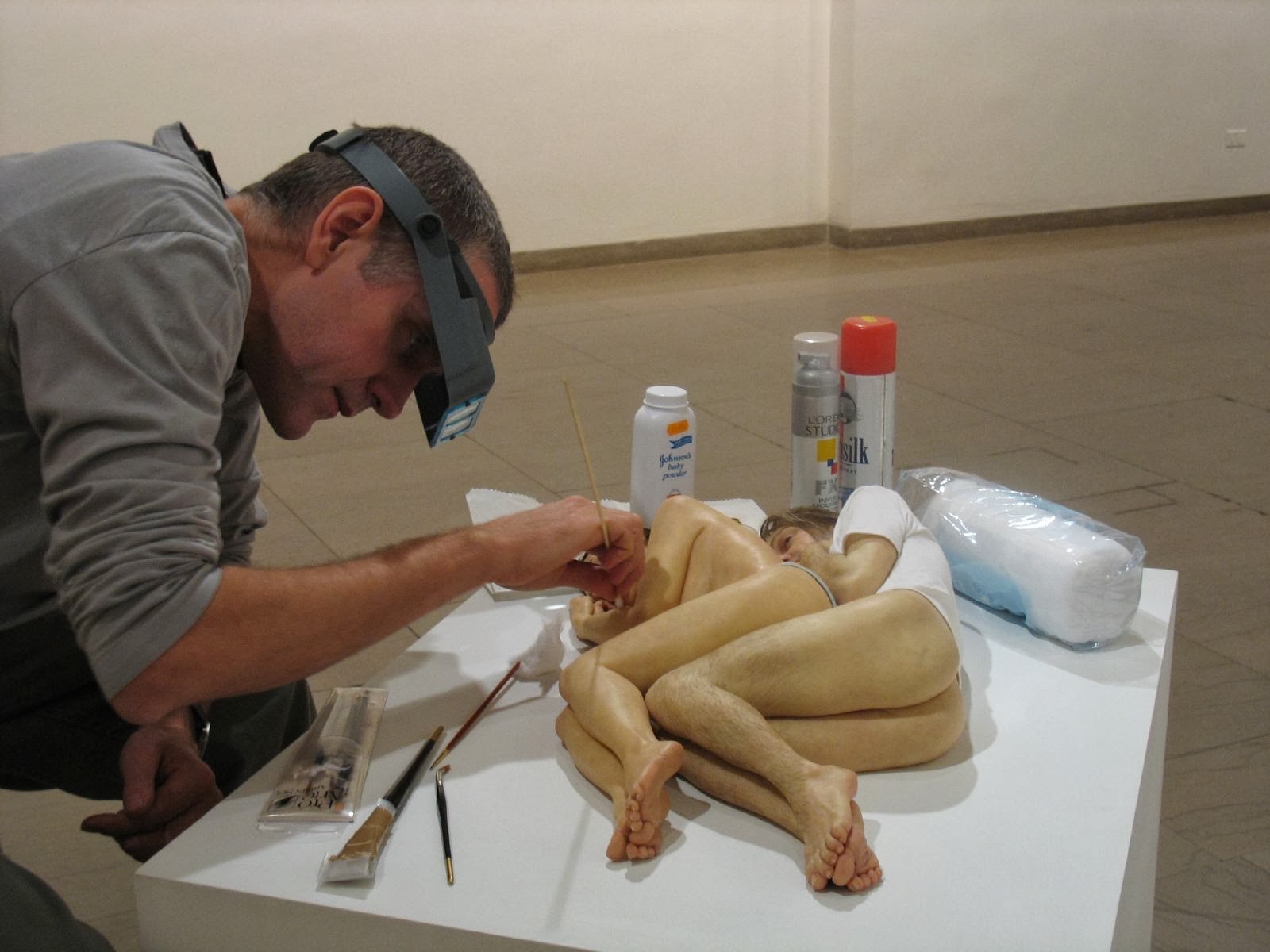 RON MUECK9