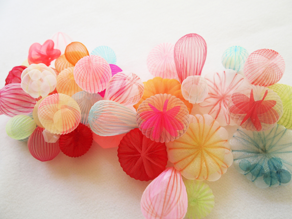 Mariko Kusumoto esculturas translucidas 3