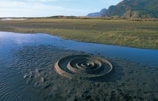 Martin Hill nature Art Installation20