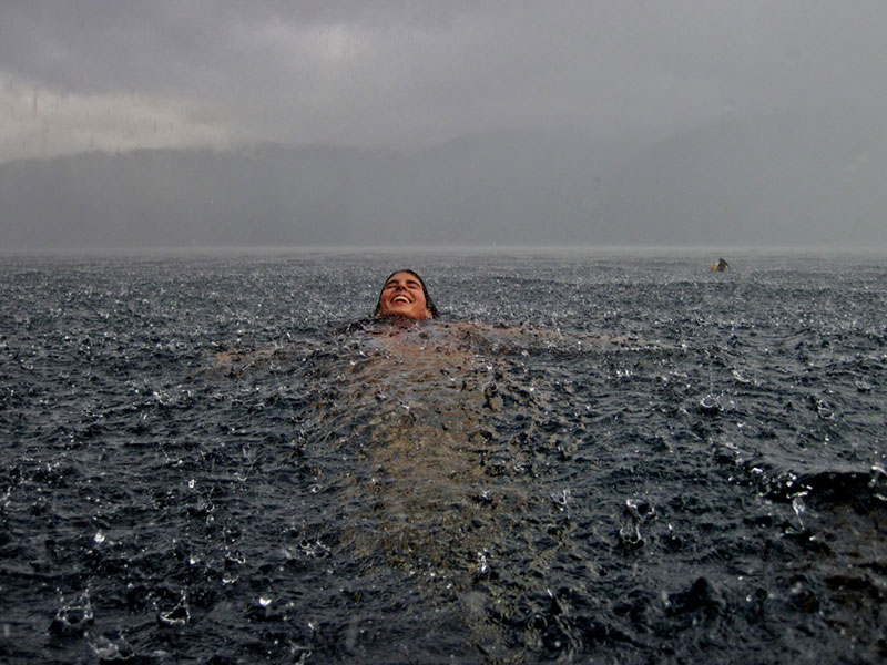 Camila Massu tormenta mar