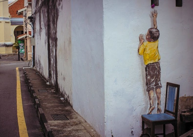 ernest zacharevic 12