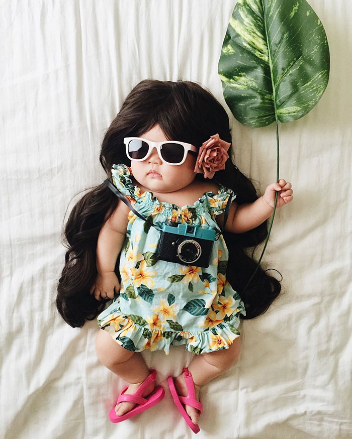 Una artista crea simpáticos disfraces para su hija de 4 meses