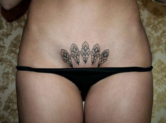 tatuaje mujer sexy 15