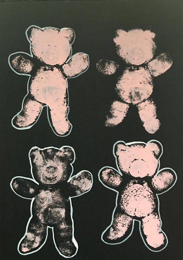 Haris Lithos pintando con culos 4