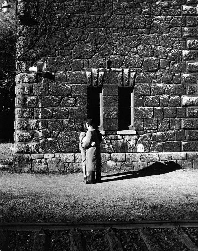 Mario De Biasi fotografía de besos