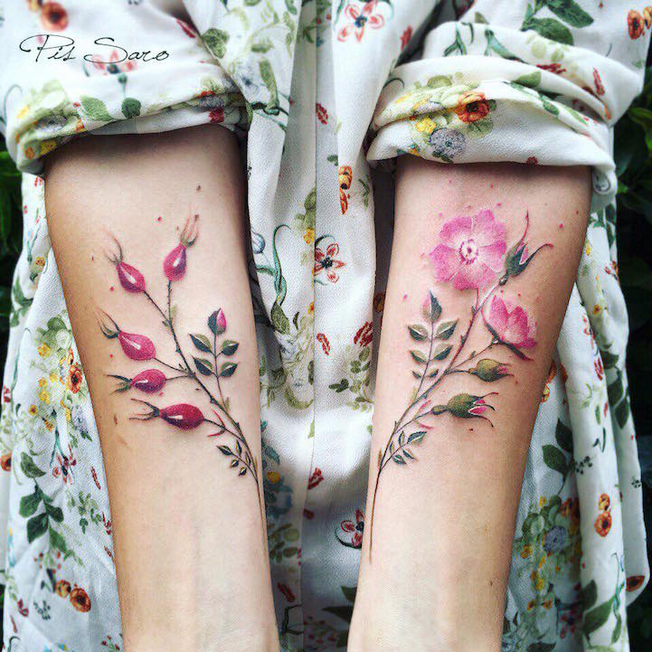 Pis Saro tatuaje flores