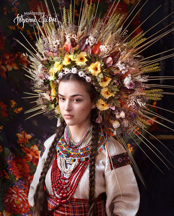 Treti Pivni ucrania tradicion moda