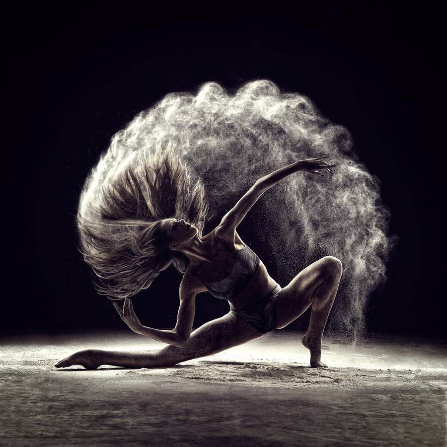 dancer 10 900x900