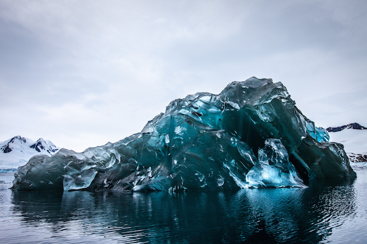iceberg boca abajo