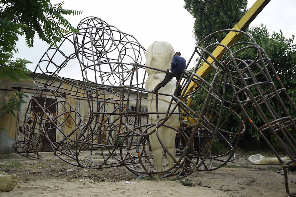 Alexander Milov escultura niños Burning Man Festival