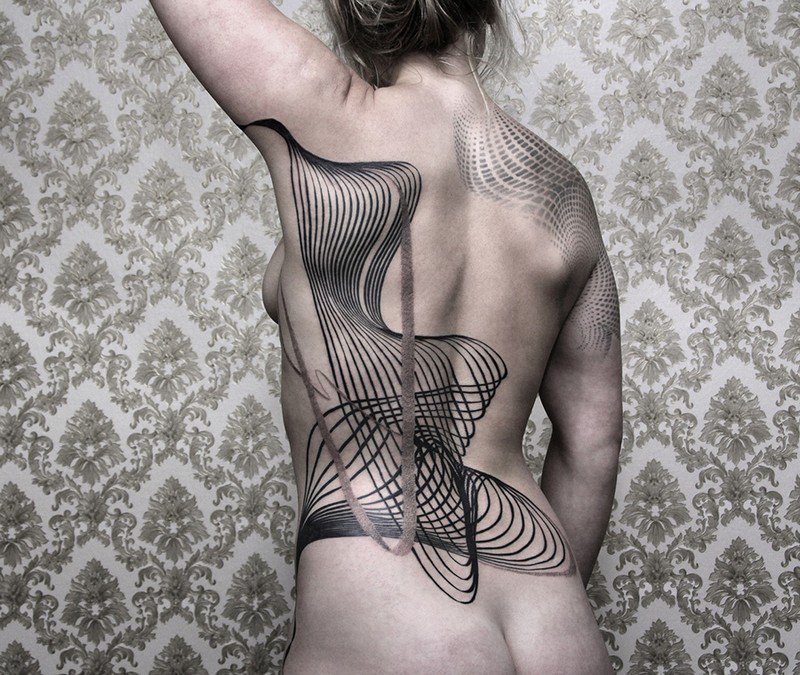 Chaim Machlev tatuajes minimalistas geometricos 8