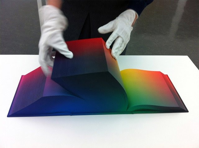 atlas colores RGB Tauba Auerbach
