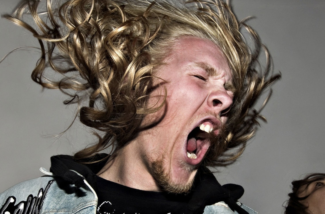 Jacob Ehrbahn bailando heavy metal 10