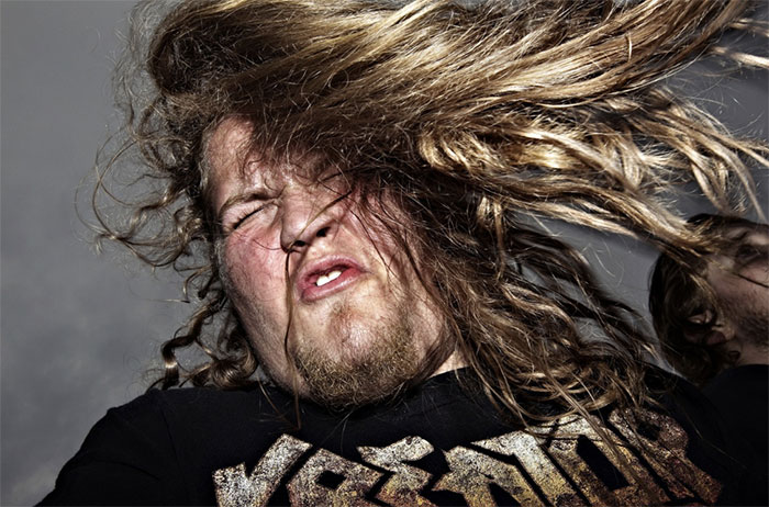 Jacob Ehrbahn bailando heavy metal 19