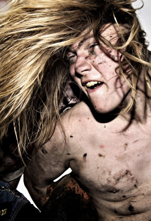 Jacob Ehrbahn bailando heavy metal 3