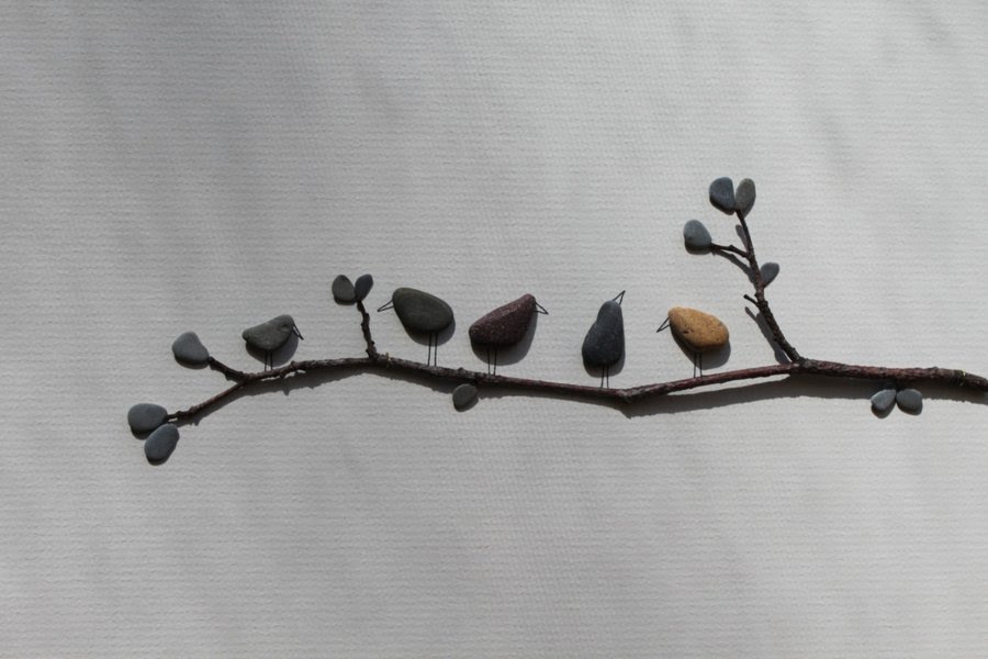 Sharon Nowlan sencillas esculturas piedras 5