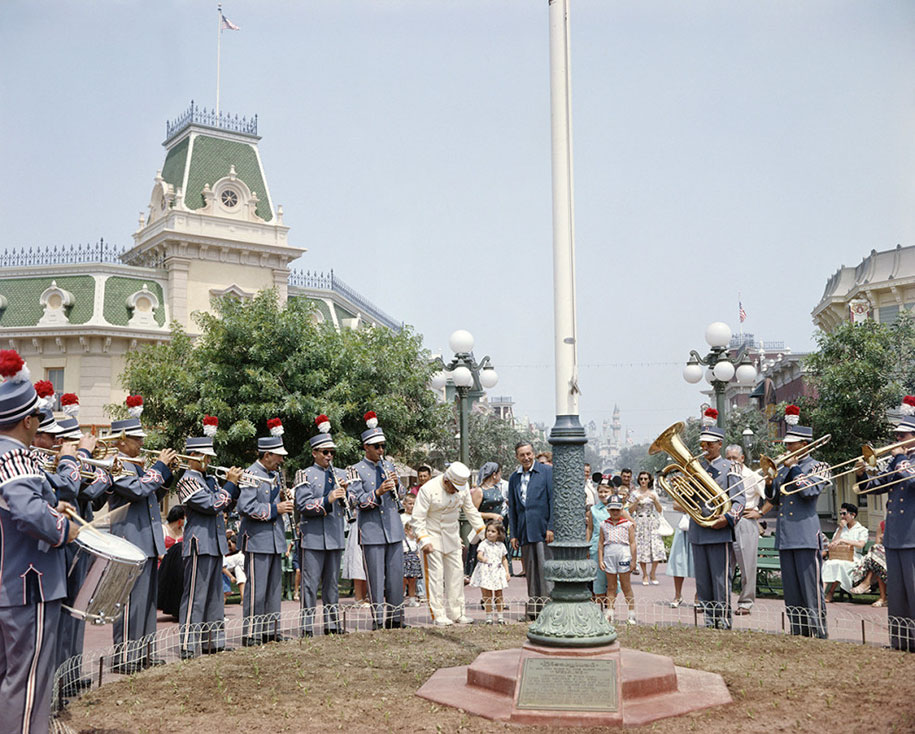 disneyland opening21 culturainquieta