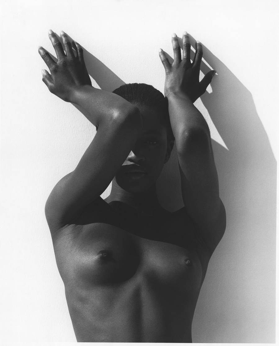 Fotógrafo: Herb Ritts / Model: Naomi Campbell
