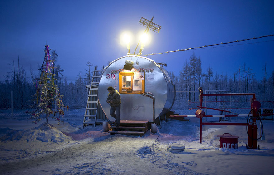 coldest village oymyakon russia amos chaple 12
