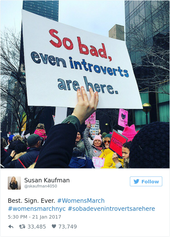 carteles women march 3