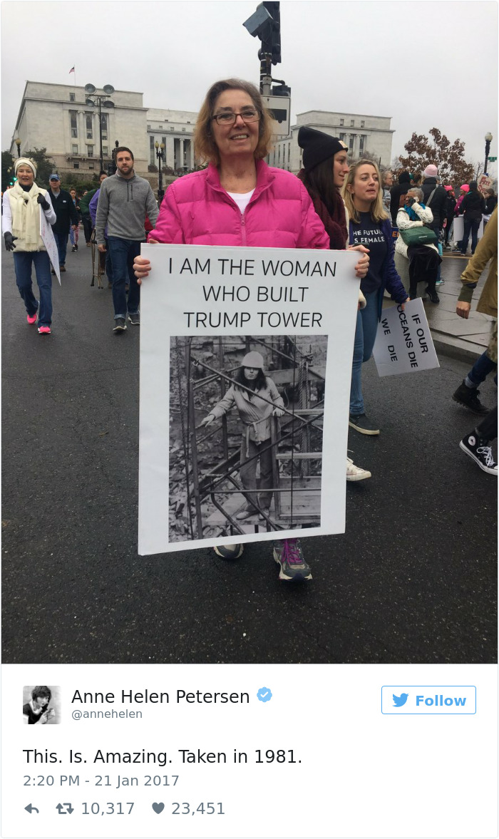 carteles women march 6
