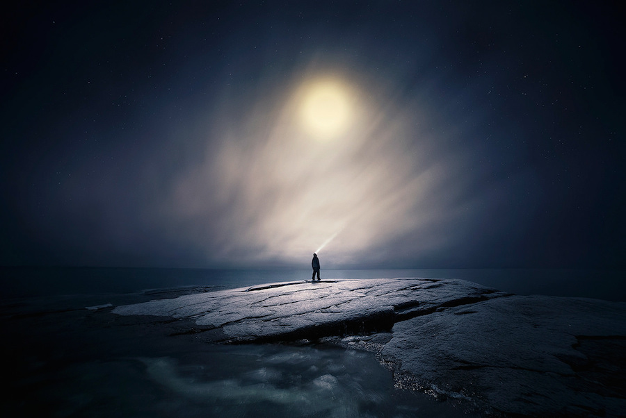 Incredible Full Moon Photo Series by Mike Suutari 0 2
