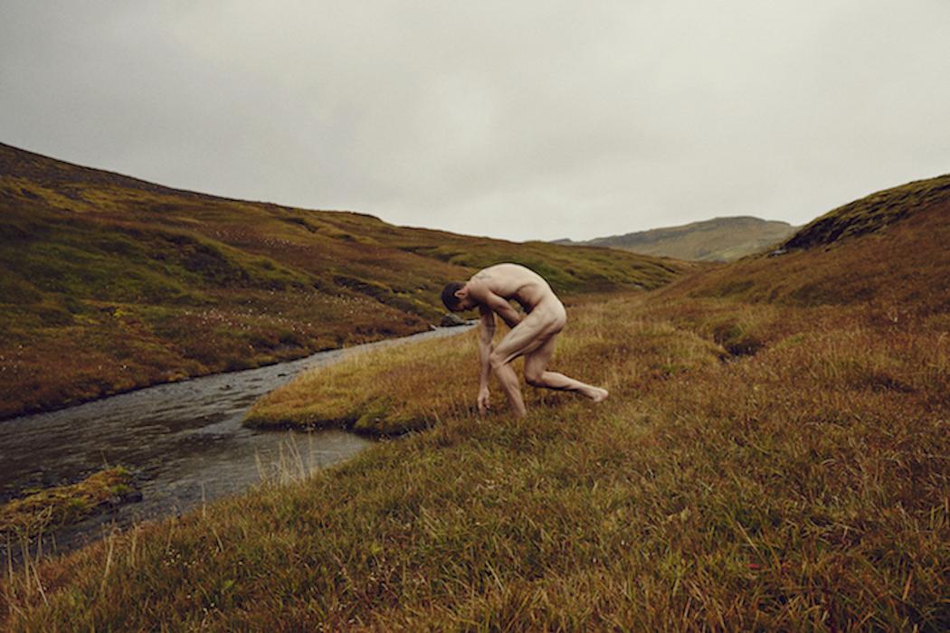 Nick Turner caballos Islandia desnudo 3