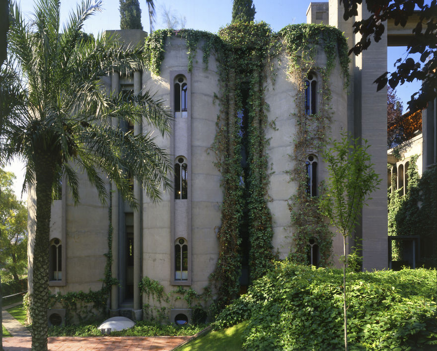 Ricardo Bofill casa personal cemento La Fábrica