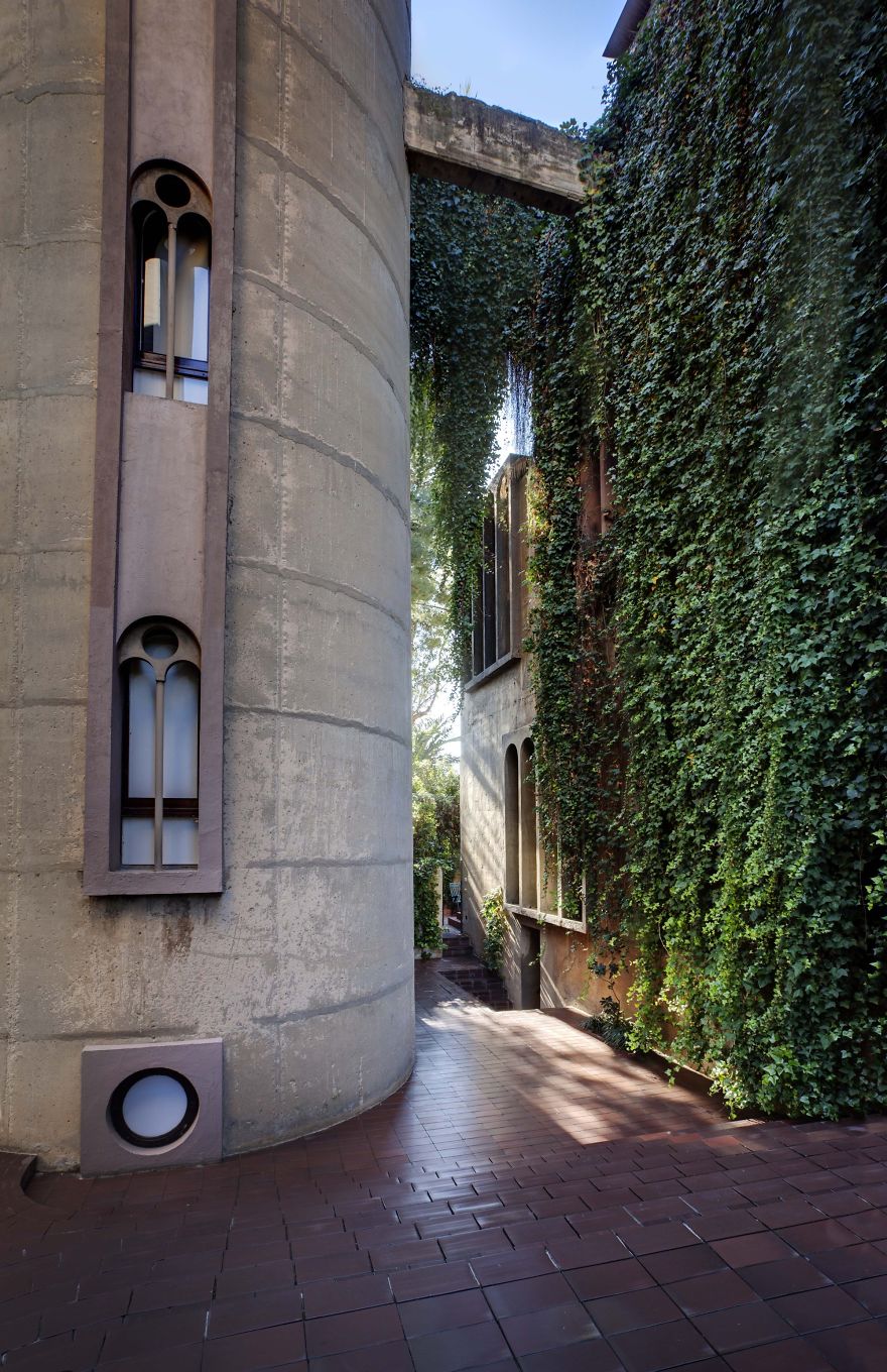 Ricardo Bofill casa personal cemento La Fábrica