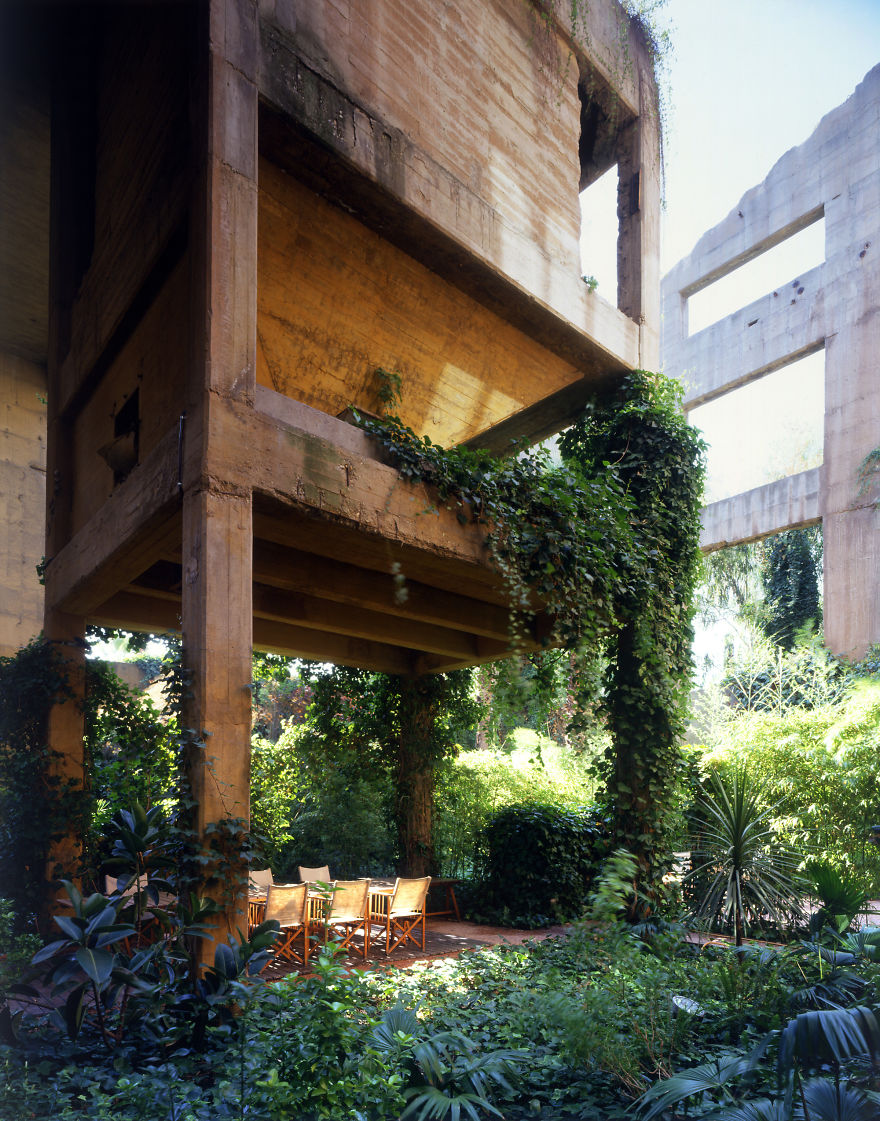 Ricardo Bofill casa personal cemento La Fábrica