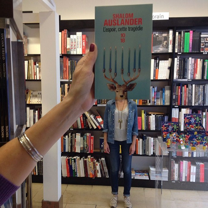 libreria montaje con libros humor 21