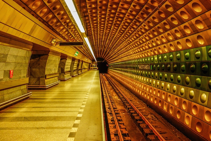 La impresionante simetría de los metros alrededor del mundo