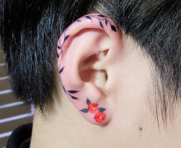 helix tatuajes en las orejas 2