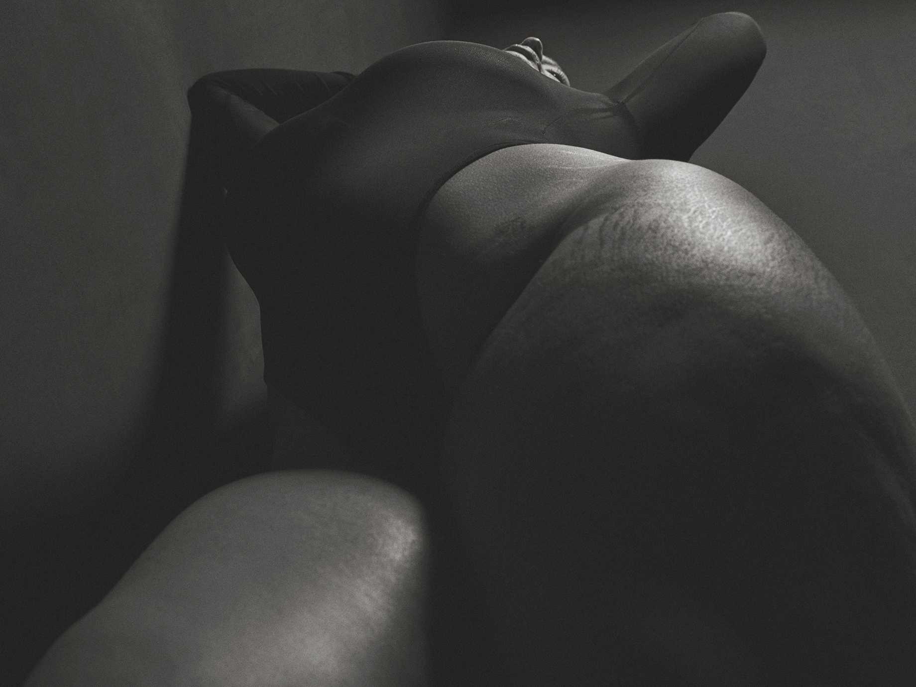 Ashley Graham Photoshoot By Mario Sorrenti For V Magazine May 2017 10