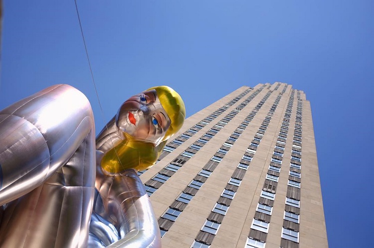 Jeff Koons bailarina inflable 3