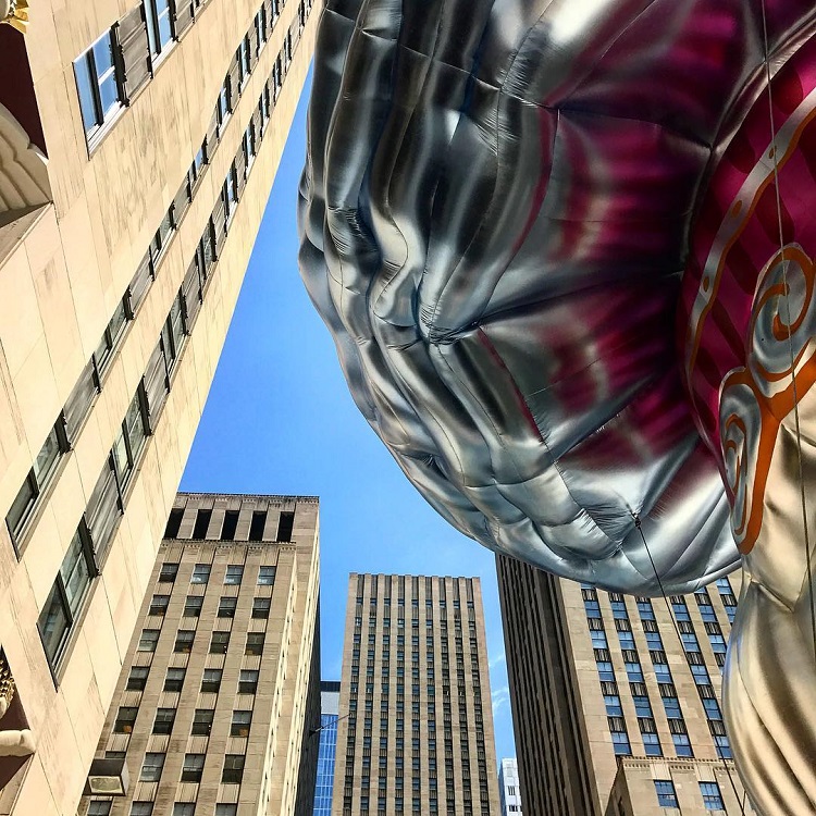 Jeff Koons bailarina inflable 4