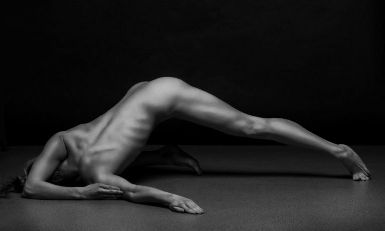 Anton Belovodchenko belleza femenina 3