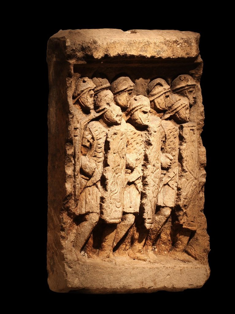 Legionarios romanos. Bajorrelieve de Glanum (Saint-Rémy-de-Provence). Espérandieu 130
