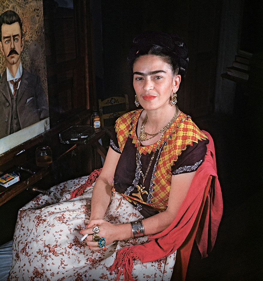 frida kahlo rare photos gisele freund 2 595cd86113f96 880 1