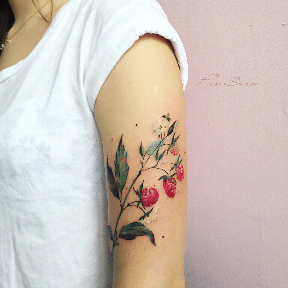 Pis Saro tatuajes florales 2