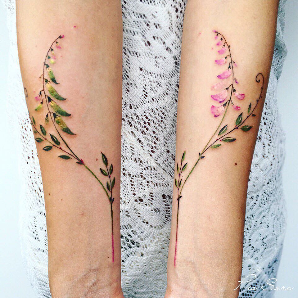 Pis Saro tatuajes florales 5