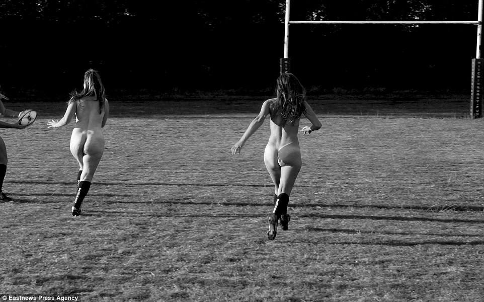 calendario mujeres rugby desnudas 11