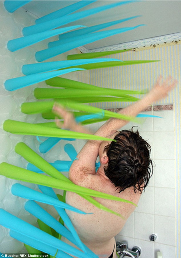 Elisabeth Buecher ducha ahorrar agua 12