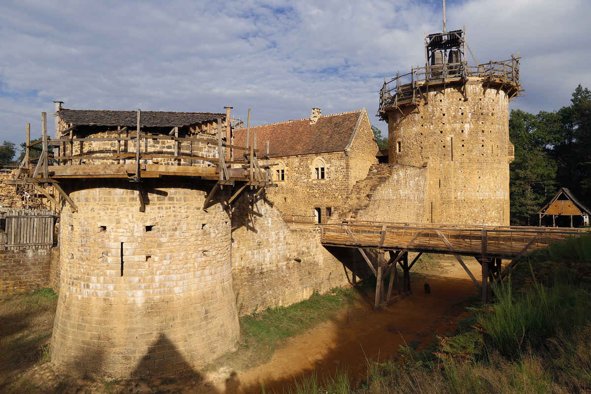 castillo medieval Guedelon Francia