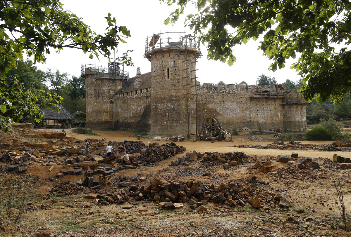 castillo medieval Guedelon Francia 14