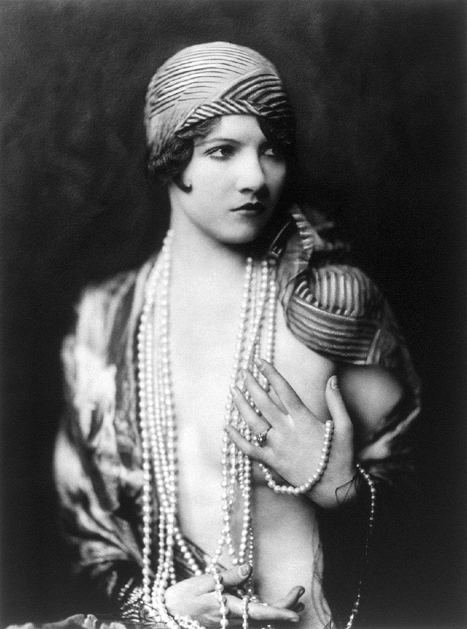 Retratos fotográficos de Alfred Cheney Johnston de las chicas de Ziegfeld Follies.