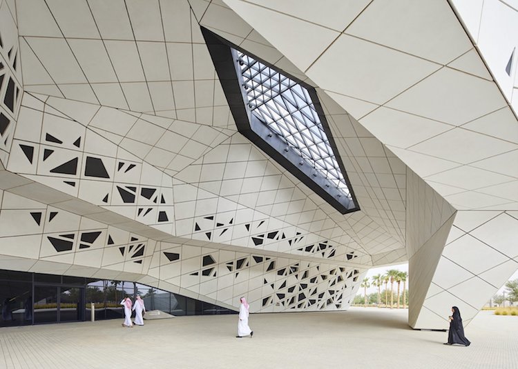 Zaha Hadid Rey Abdullah Petroleo Centro 4